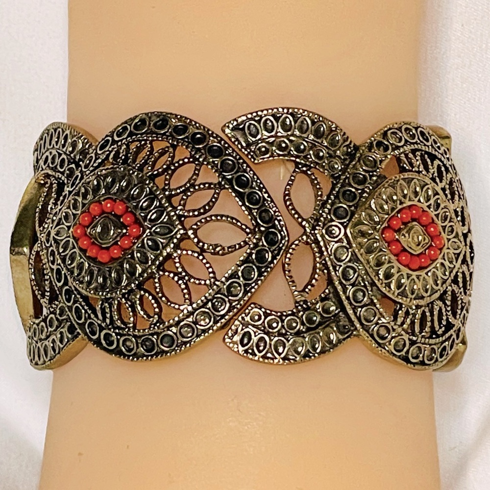 Vintage Indian Gold Tone Stretch Bracelet Wide Filigree Medallion Links